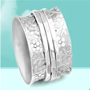 Vintage Boho Style Silver Wide Band Spinner Ring